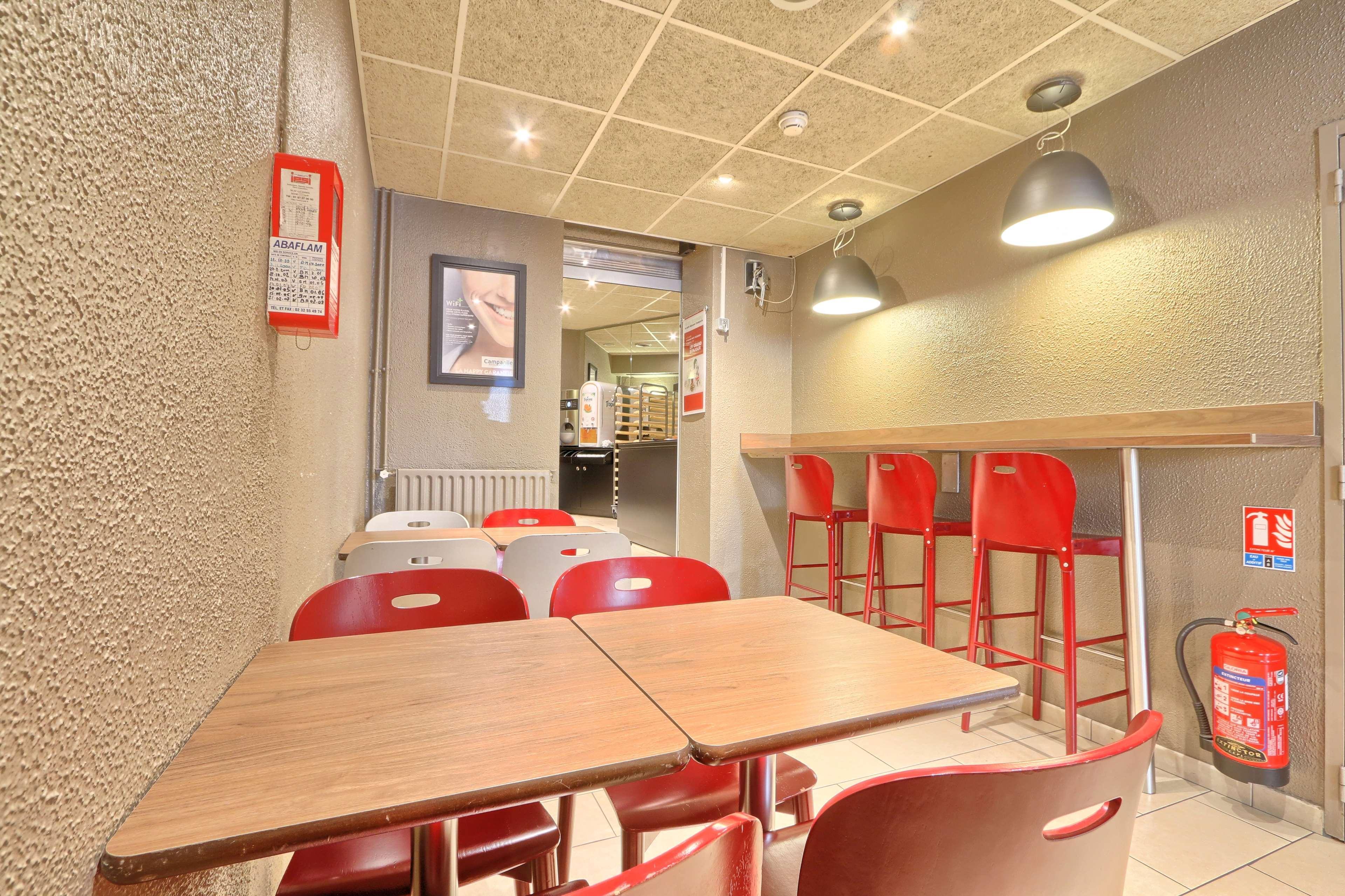 Hotel Campanile Paris Ouest - Boulogne Exterior foto